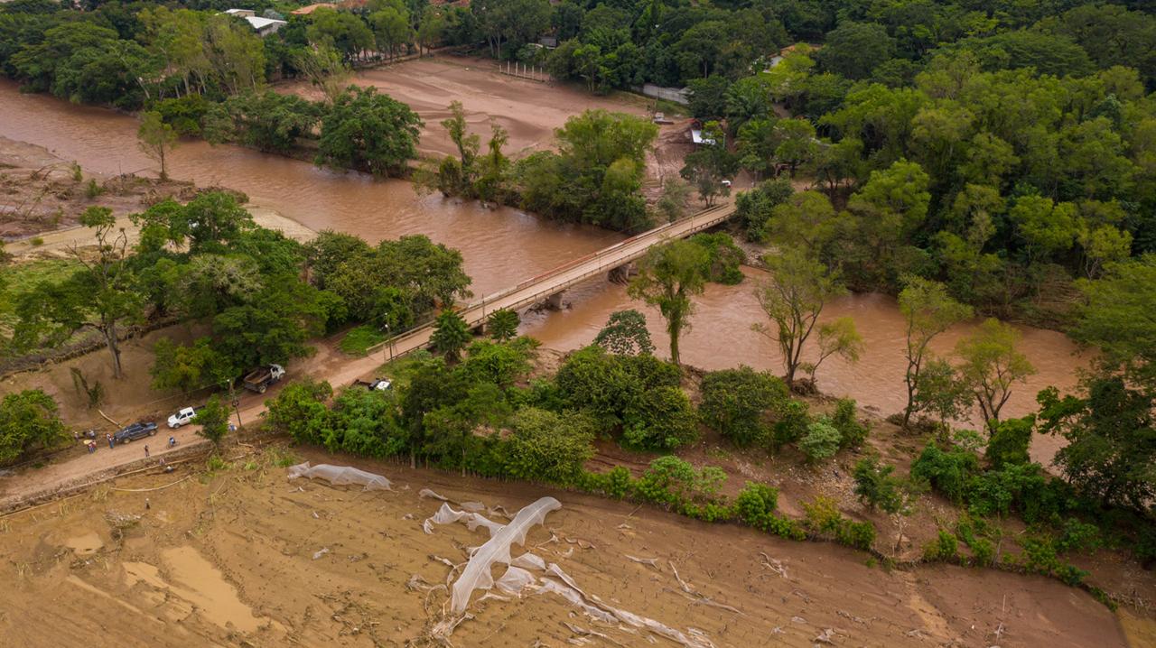 Centroamérica se prepara para impacto de Huracán Iota