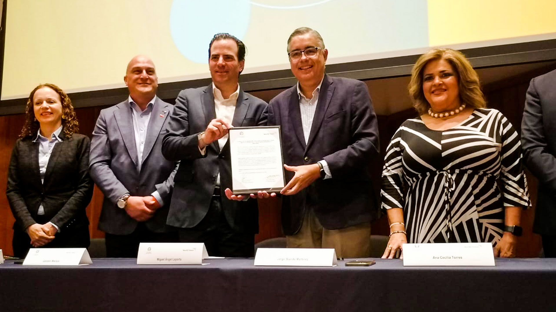 World Vision y el Tecnológico de Monterrey impulsarán el desarrollo de agentes de cambio en América Latina y el Caribe