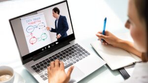 Comunicación sincrónica en un computador