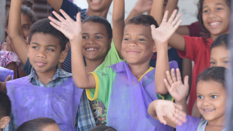 Niños en Espacios Amigables en Pacaraima.