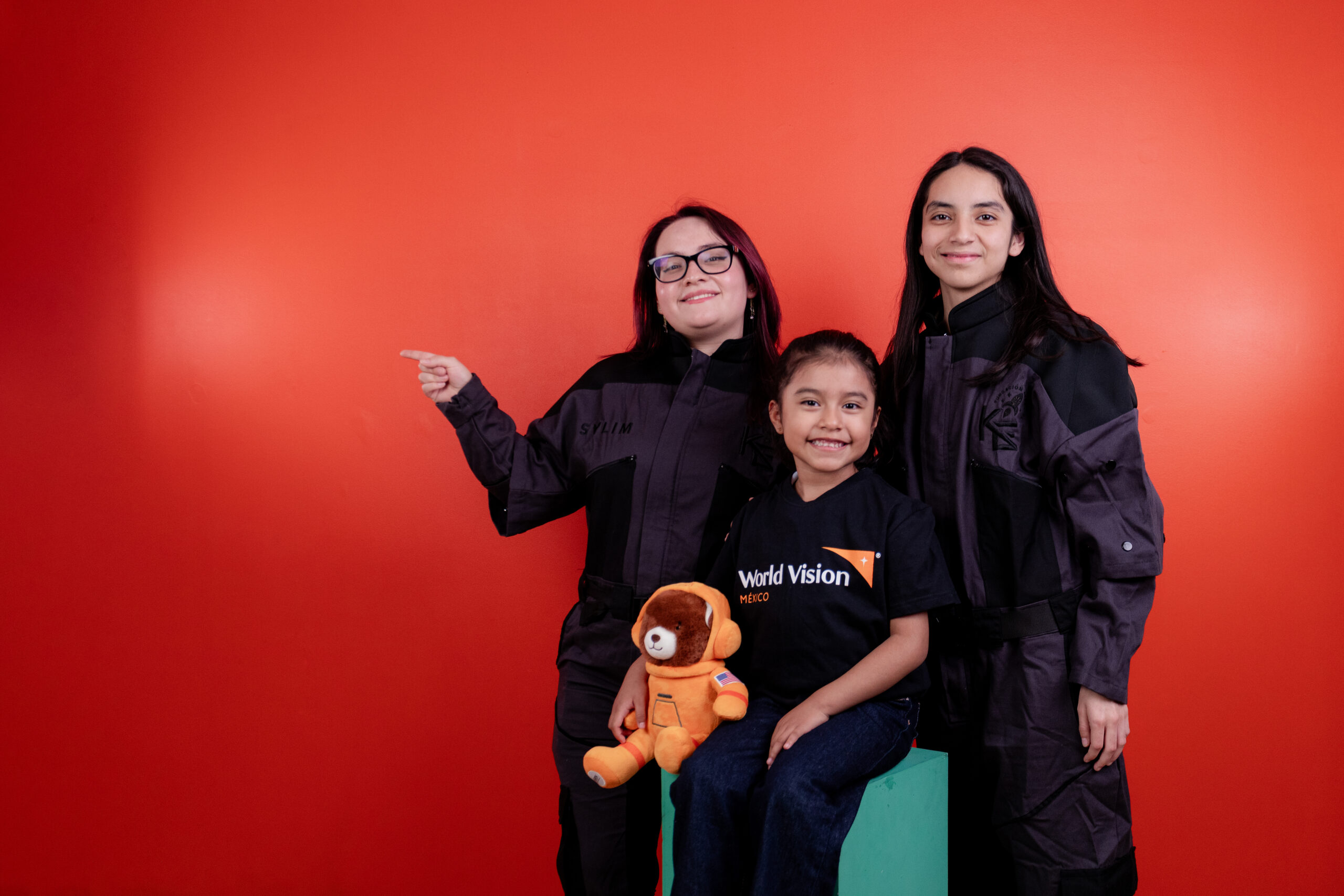 Exploradores Estelares: World Vision y Katya Echazarreta impulsan el talento STEM