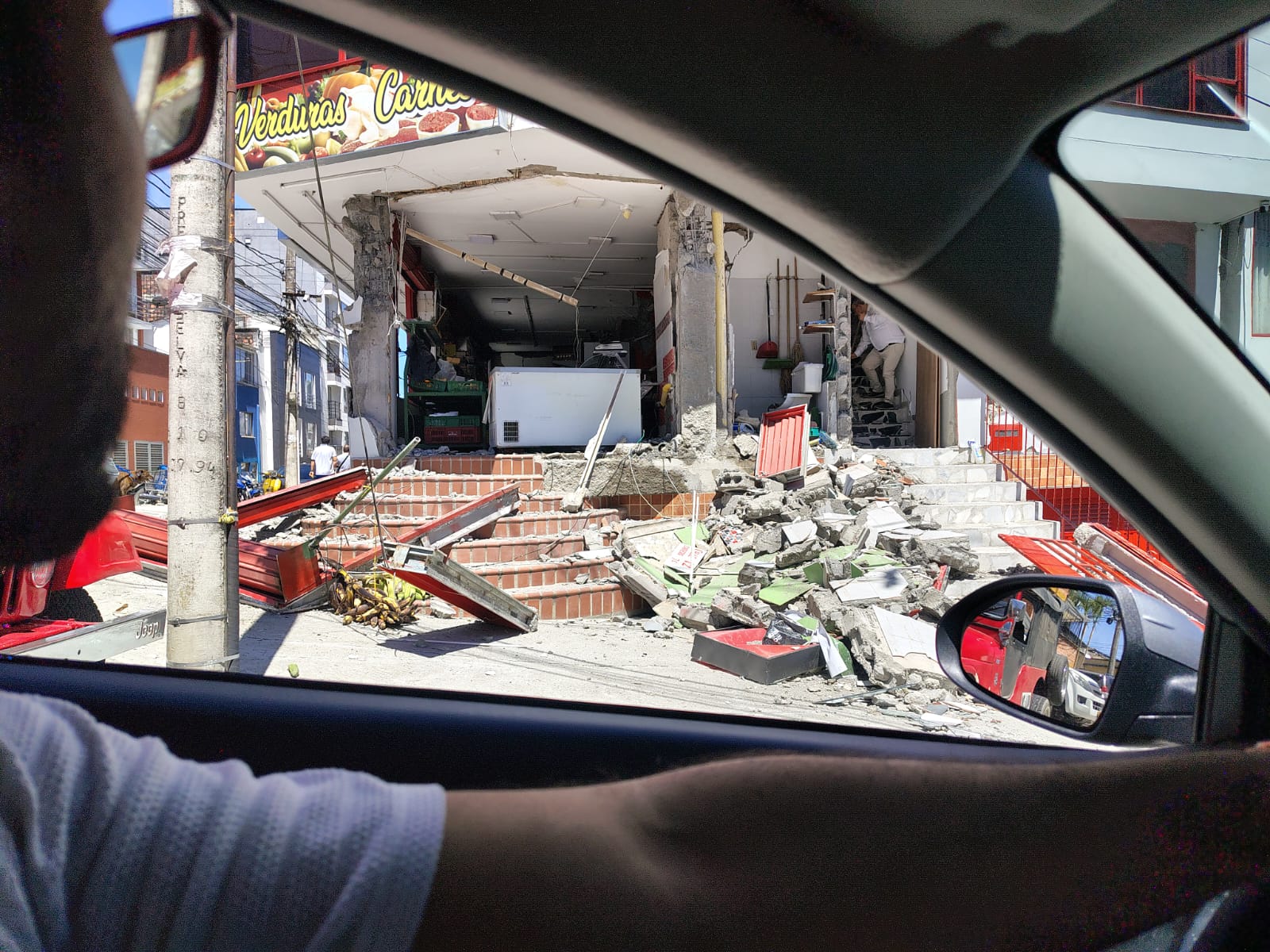 Potente terremoto sacude Colombia